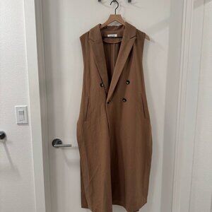 Sacra Womens Tan Vest Size M
